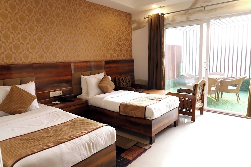 airport hotel