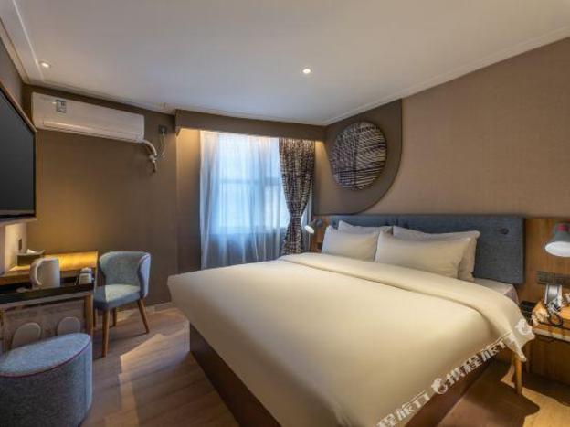home inn nanchang bayi square
