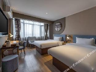 Home Inn (Nanchang Bayi Square),Gaowucun>>Nanchang,2 star