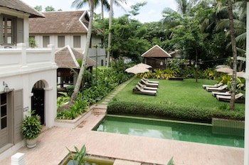 satri house