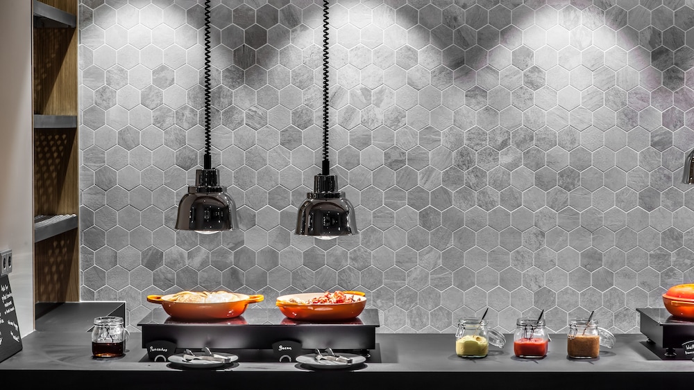 holiday inn munich leuchtenbergring by ihg