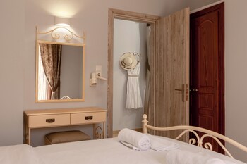 polydefkis hotel
