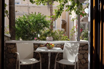 polydefkis hotel