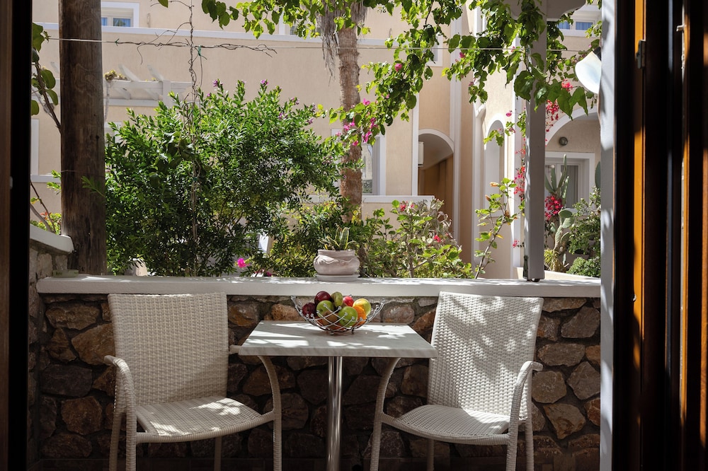 polydefkis hotel