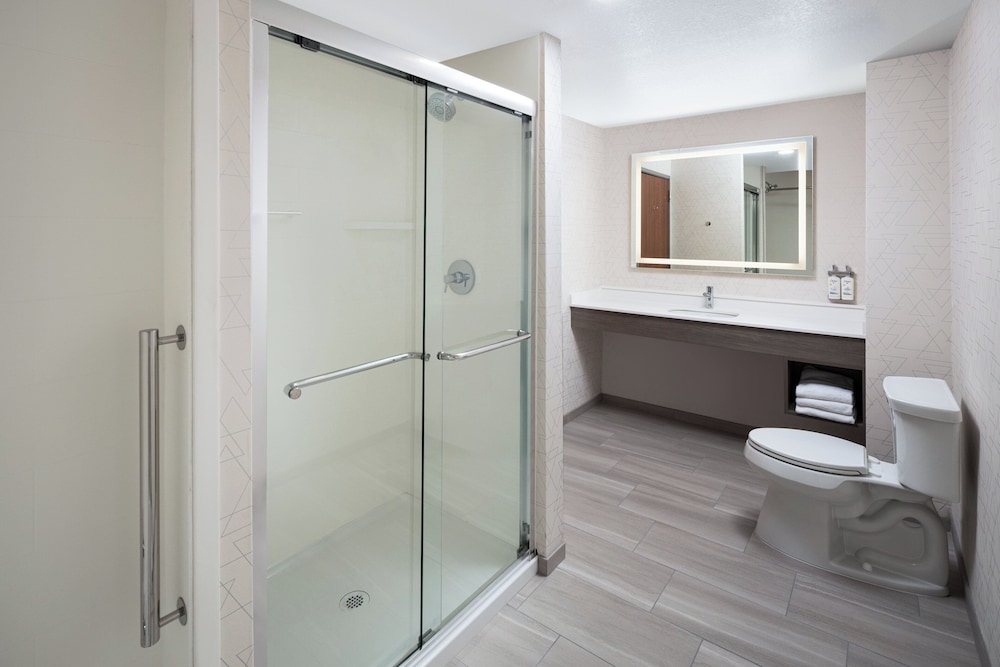 holiday inn express hotel and suites nampa by ihg