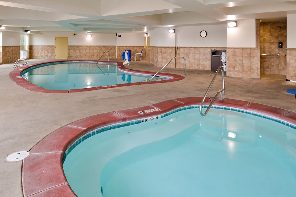 holiday inn express hotel and suites nampa by ihg