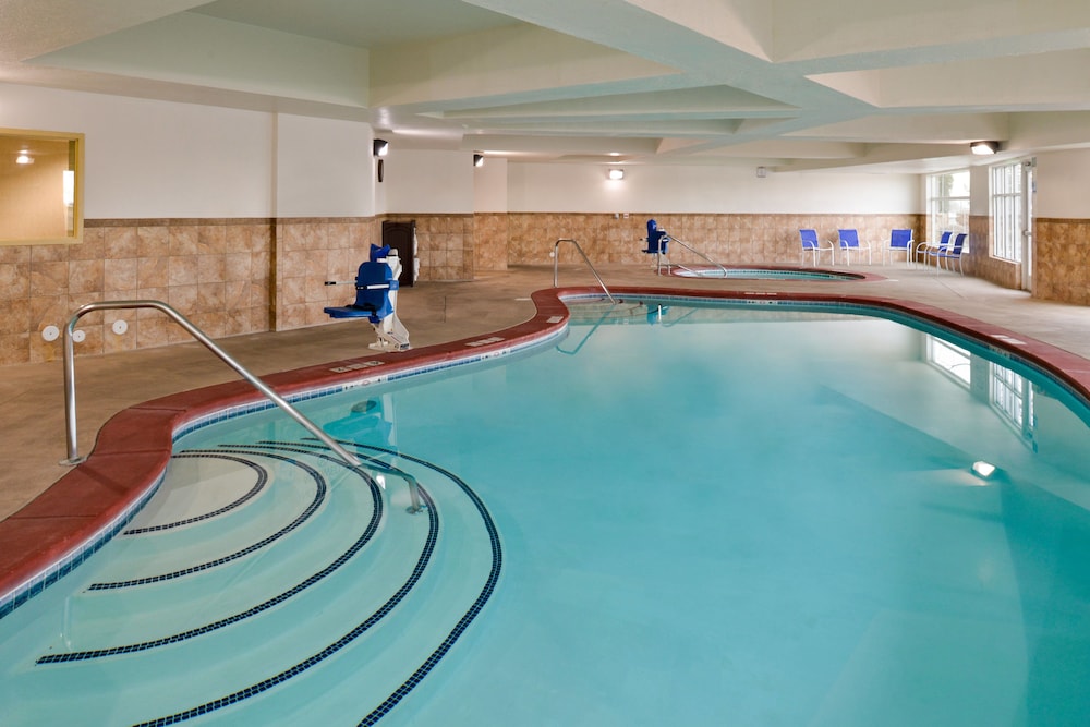 holiday inn express hotel and suites nampa by ihg
