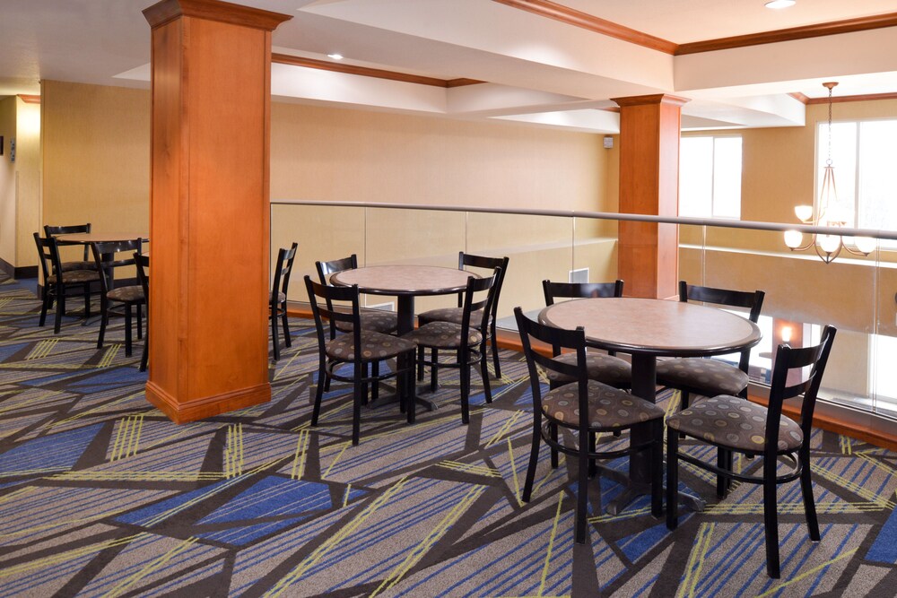 holiday inn express hotel and suites nampa by ihg