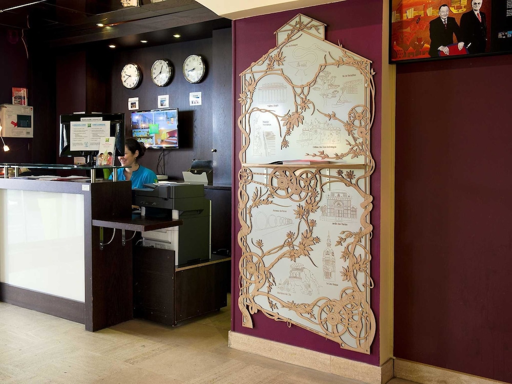 ibis styles nantes centre place royale