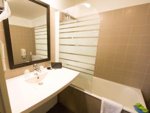 ibis styles nantes centre place royale