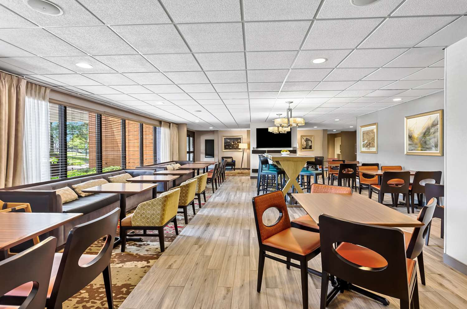 hampton inn chicago naperville