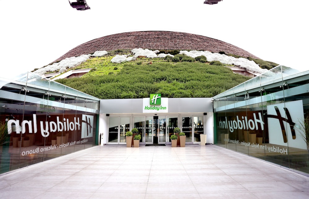 holiday inn nola naples vulcano buono