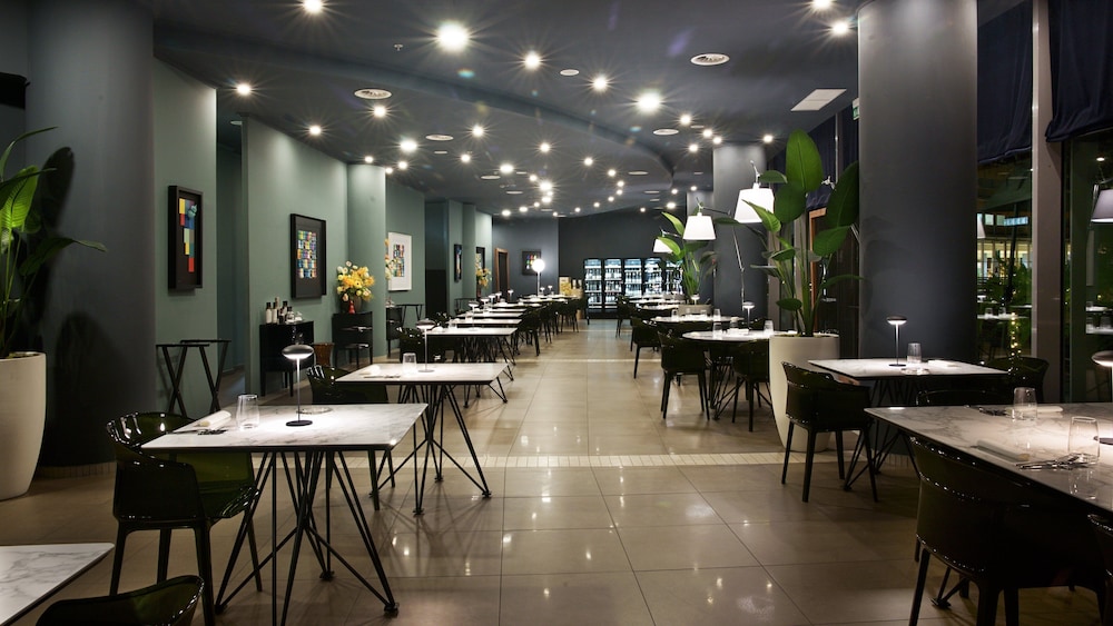 holiday inn nola naples vulcano buono