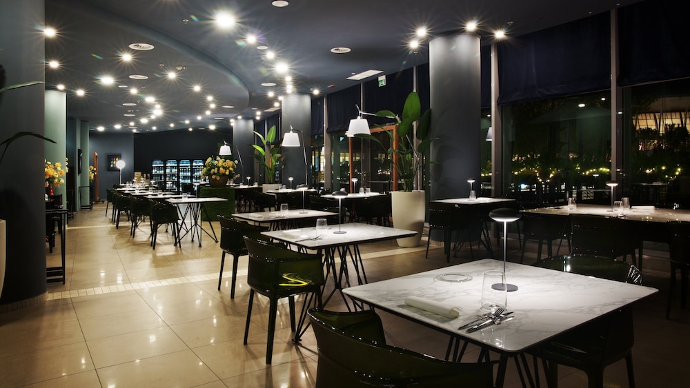 holiday inn nola naples vulcano buono