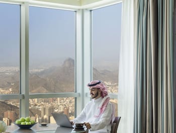 movenpick hotel and residences hajar tower makkah