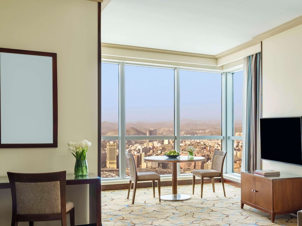 movenpick hotel and residences hajar tower makkah