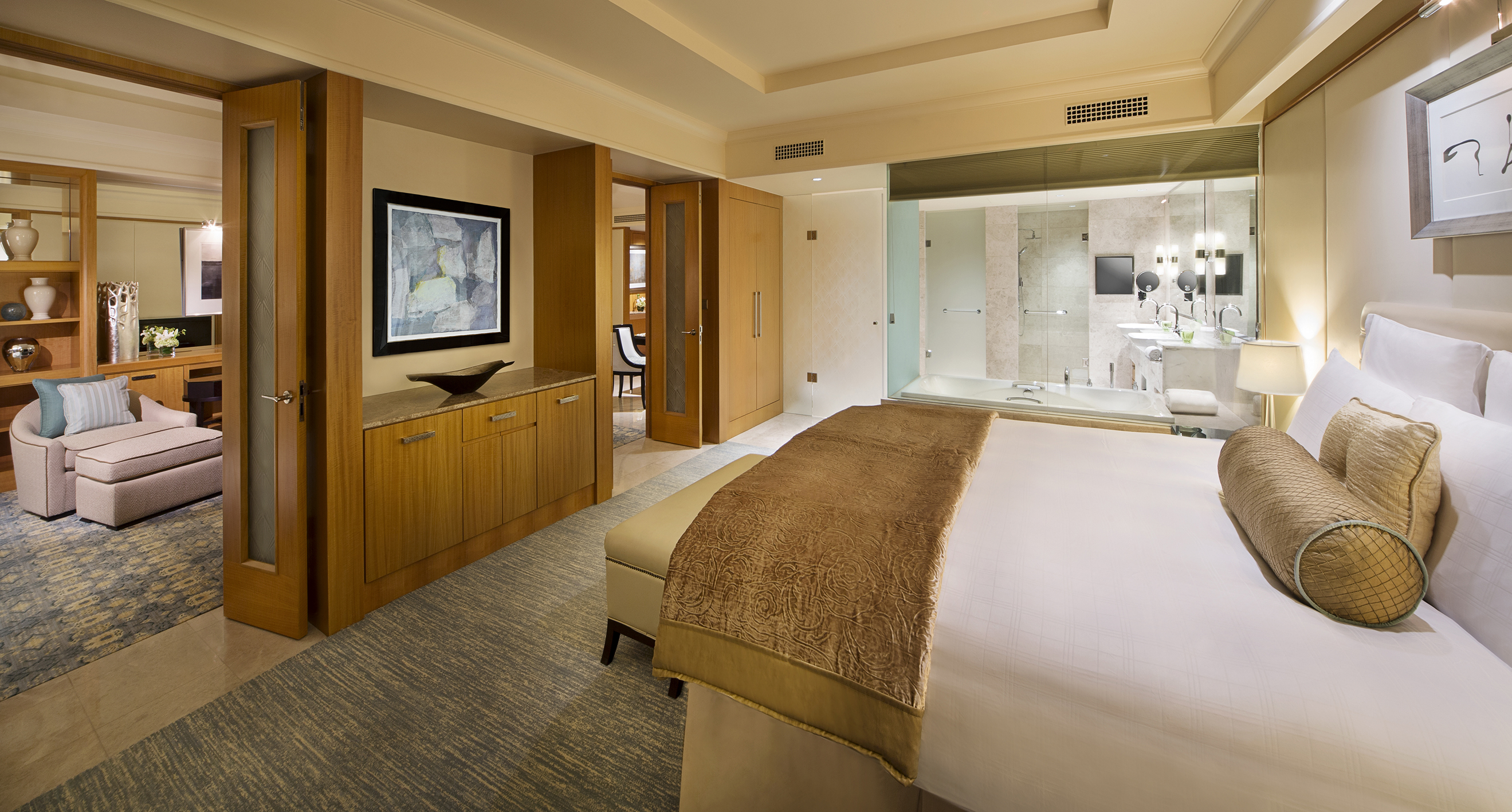 the ritz carlton dubai international financial centre