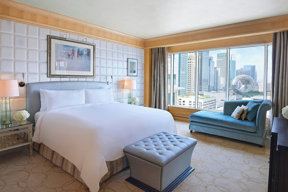 the ritz carlton dubai international financial centre