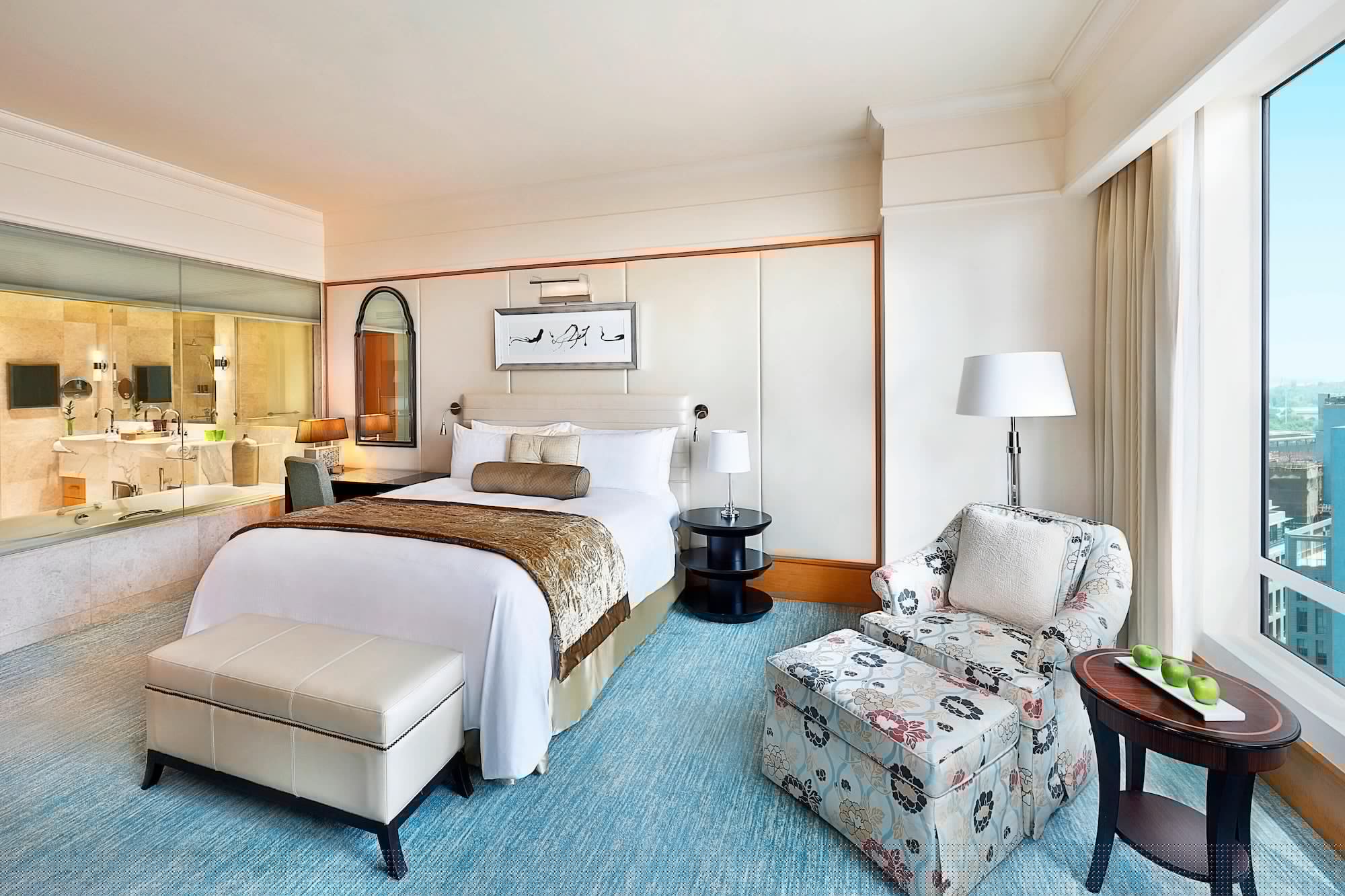 the ritz carlton dubai international financial centre