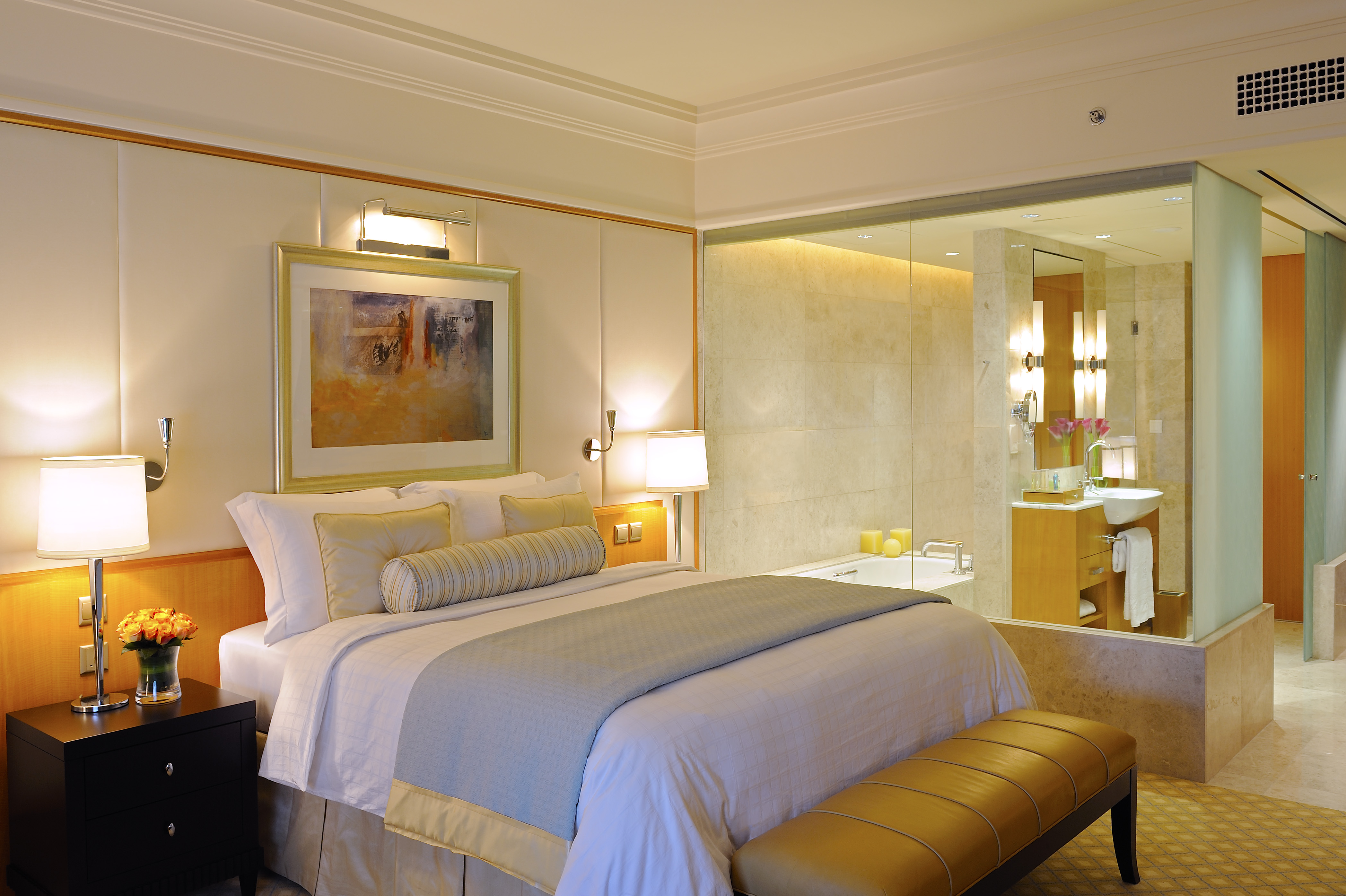 the ritz carlton dubai international financial centre
