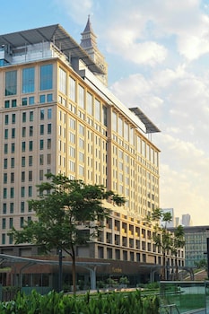 the ritz carlton dubai international financial centre