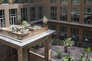 The Ritz-Carlton, Dubai International Financial Centre,,5 star