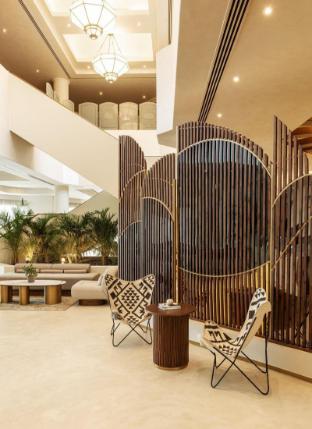 majestic cove hotel