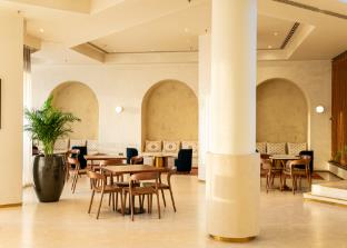 majestic cove hotel