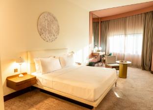 majestic cove hotel