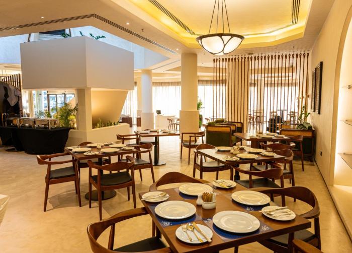 majestic cove hotel