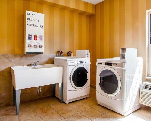 Comfort Suites East Brunswick - South River,Middlesex>>East Brunswick,3 star