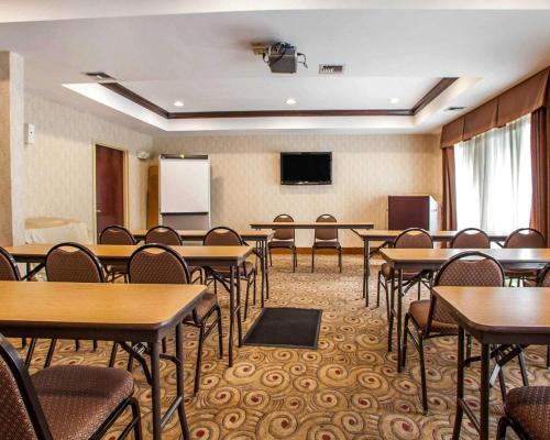 Comfort Suites East Brunswick - South River,Middlesex>>East Brunswick,3 star