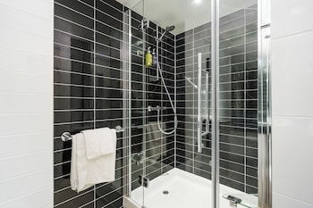 holiday inn express cambridge duxford m11 j10