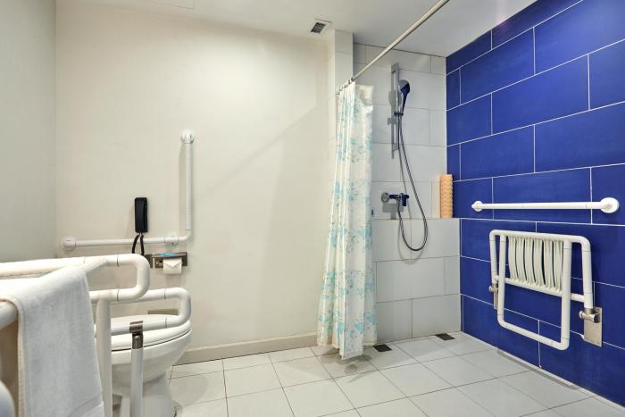 holiday inn express nanjing xuanwu lake by ihg