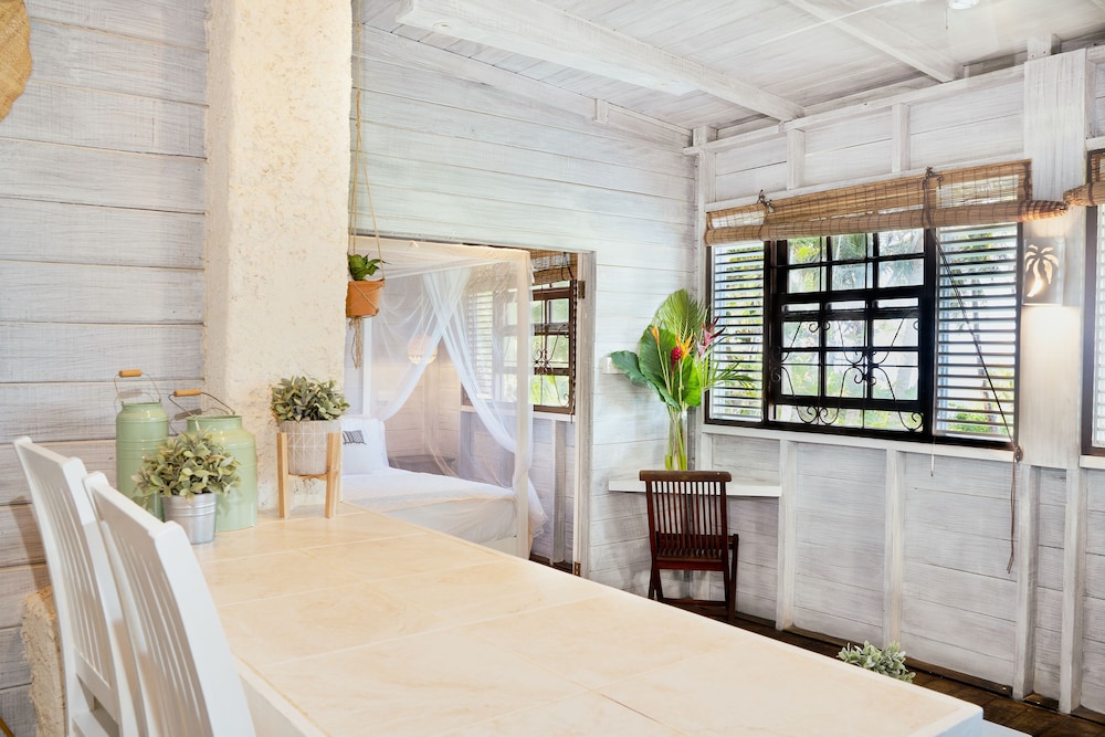 eco lifestyle and lodge