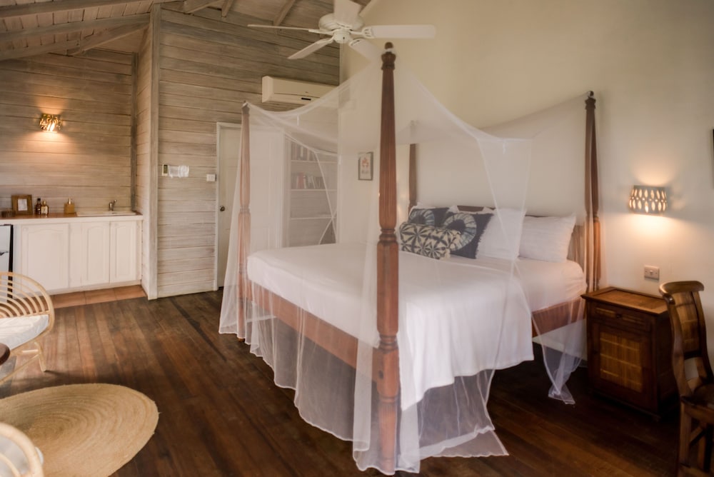eco lifestyle and lodge