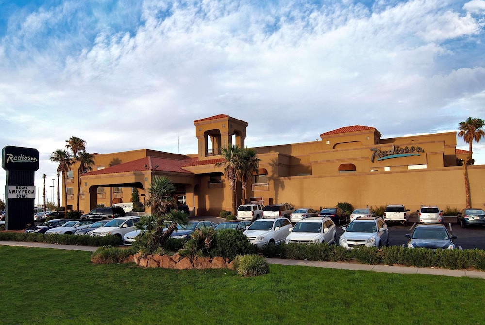 radisson hotel el paso airport