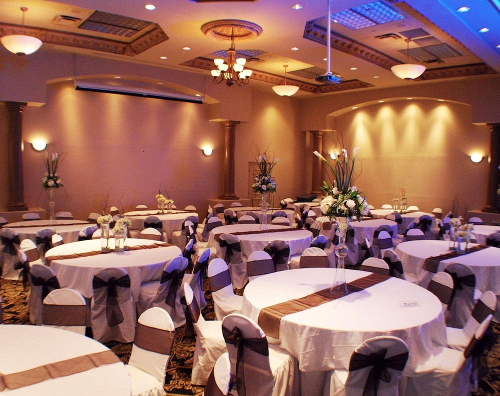 radisson hotel el paso airport