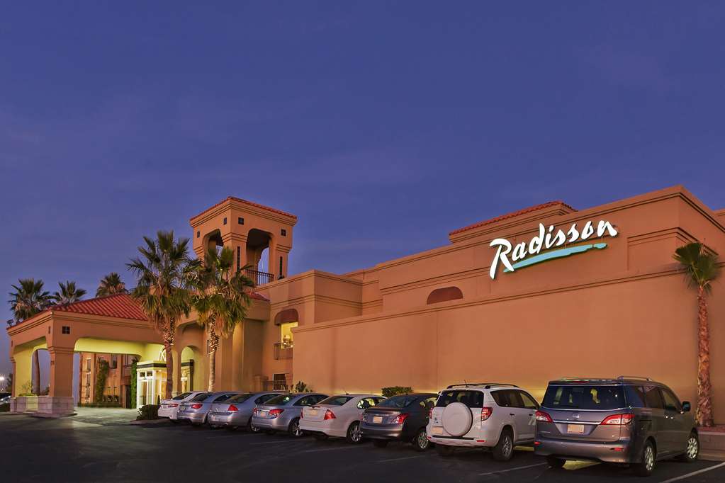 radisson hotel el paso airport
