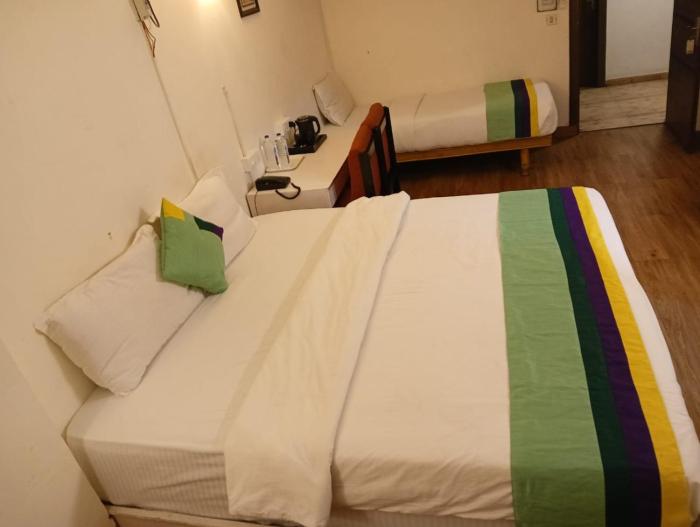 hotel crown