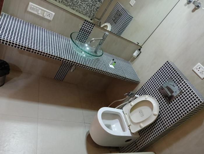 hotel crown