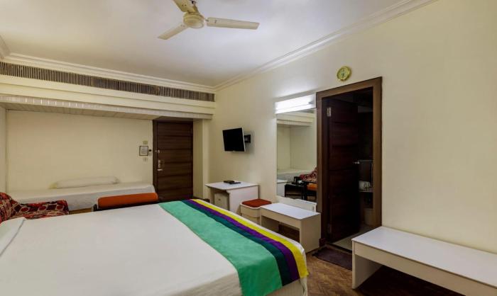 hotel crown