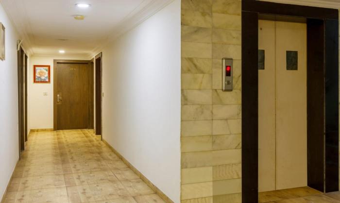 hotel crown
