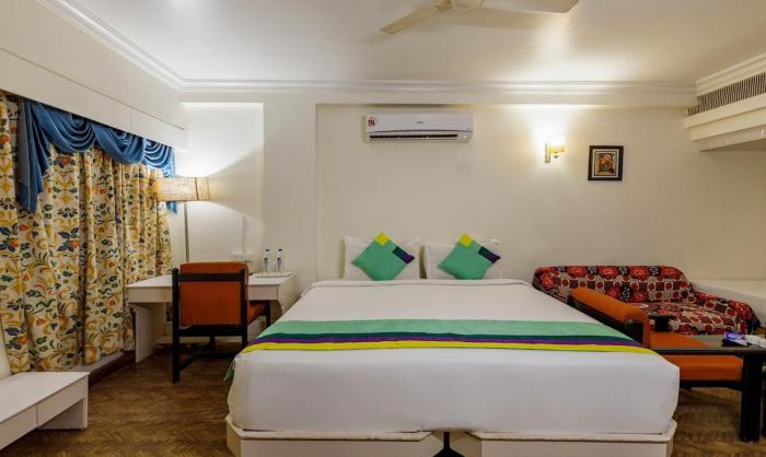 hotel crown