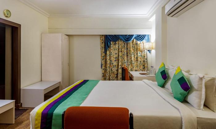 hotel crown