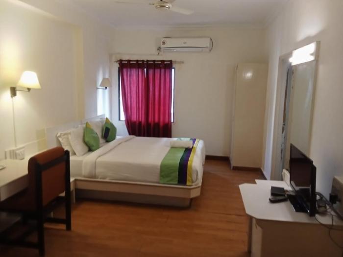 hotel crown