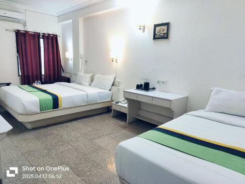hotel crown