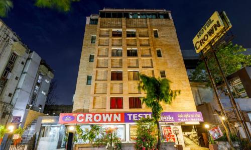 hotel crown