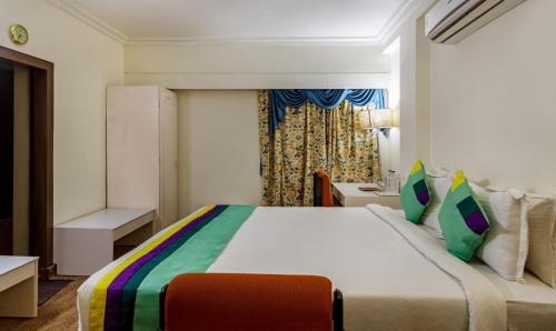 hotel crown