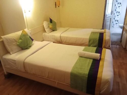 hotel crown
